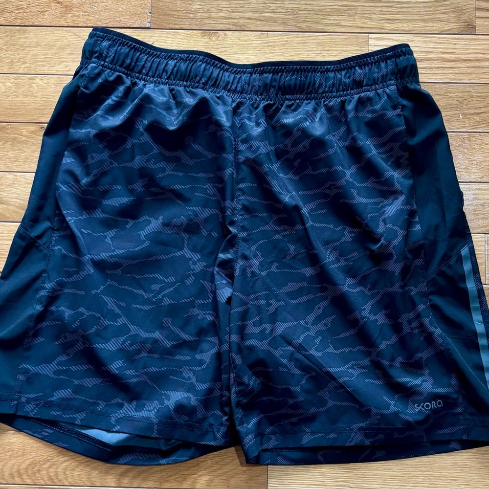 Skora Black camo‎ Athletic Shorts size medium